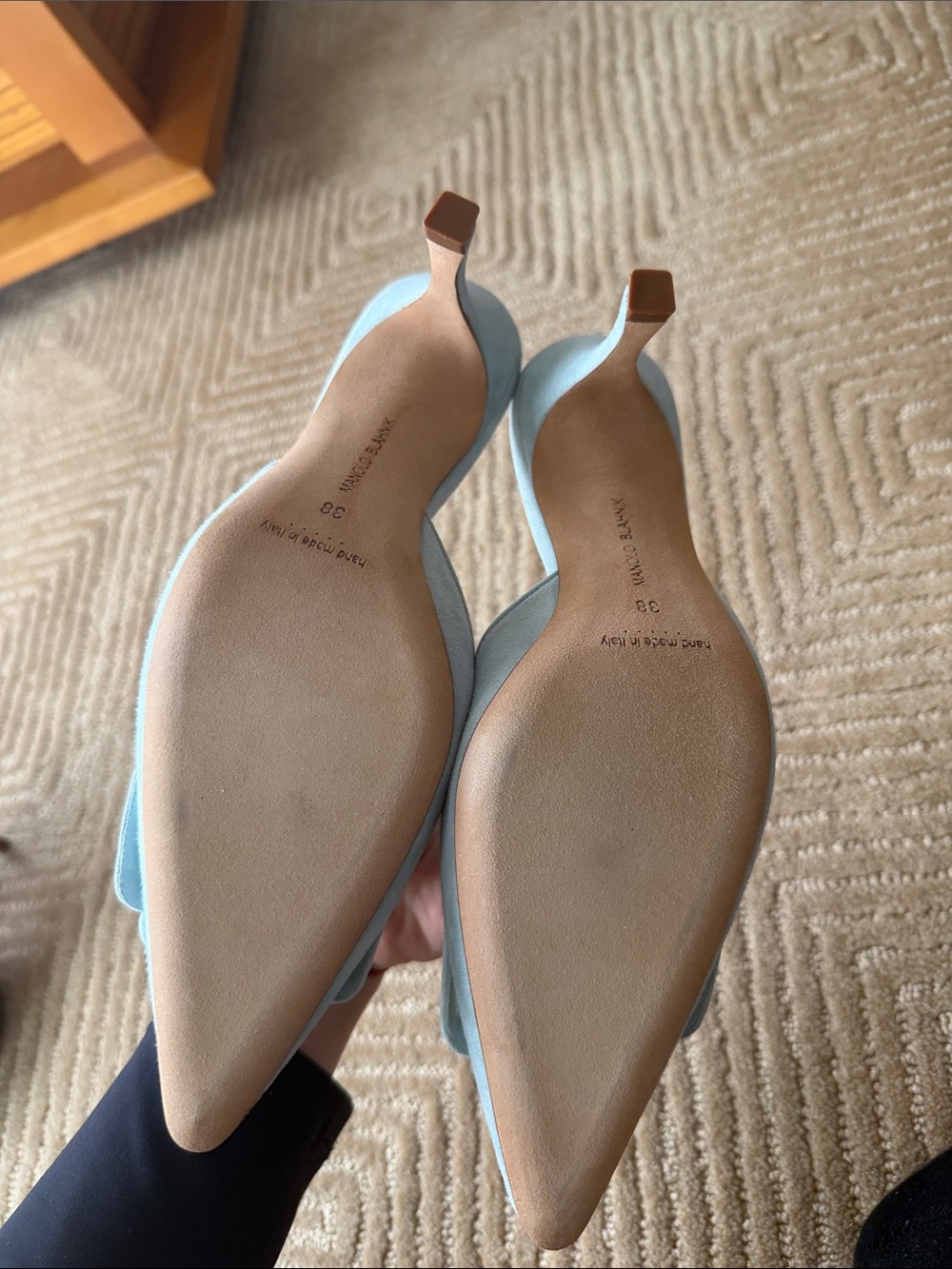 Manolo Blahnik Pale Blue Suede Pointed Buckle Mules - Picture 2 of 3